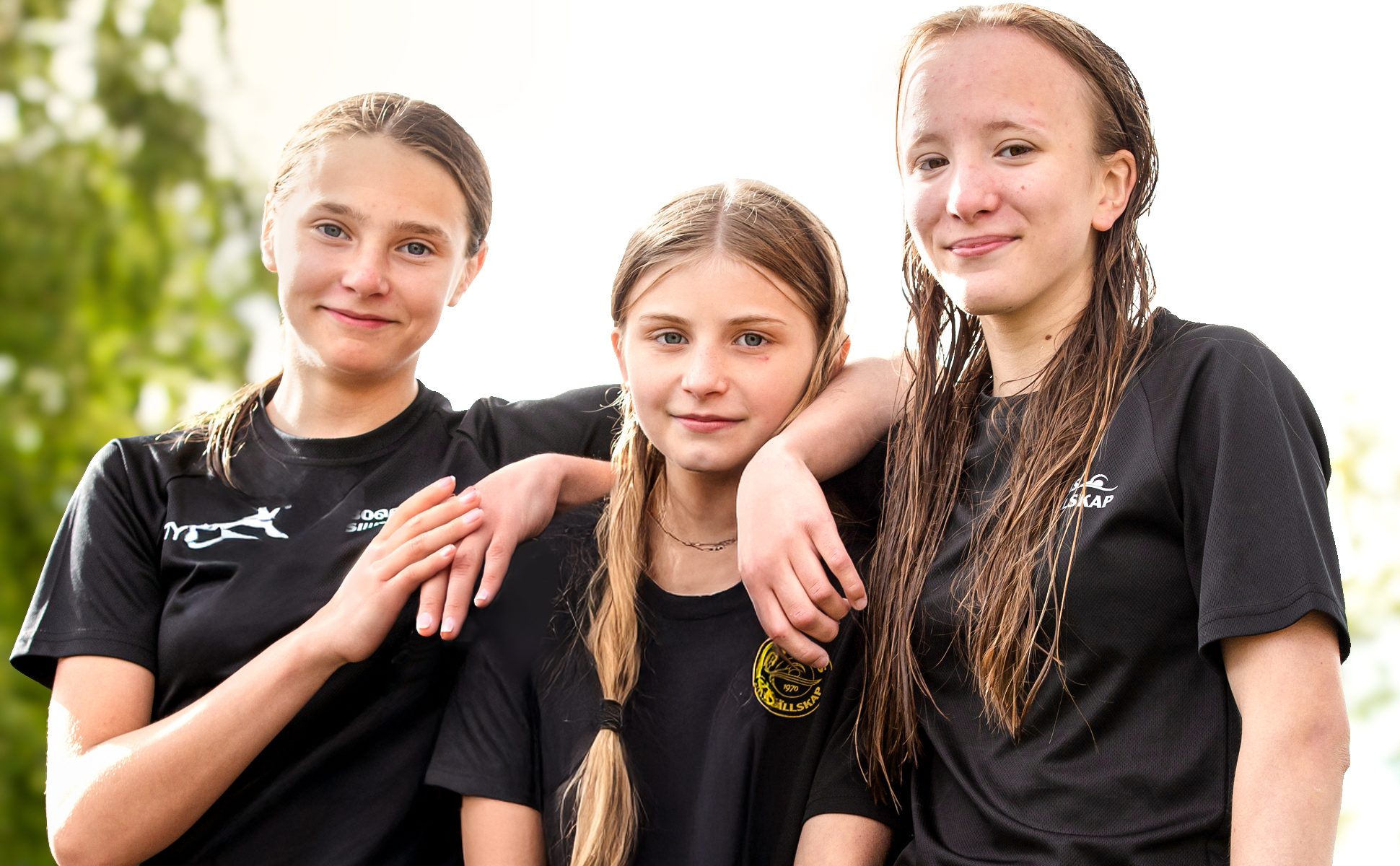 3 glada tjejer från Bollnäs simsällskap