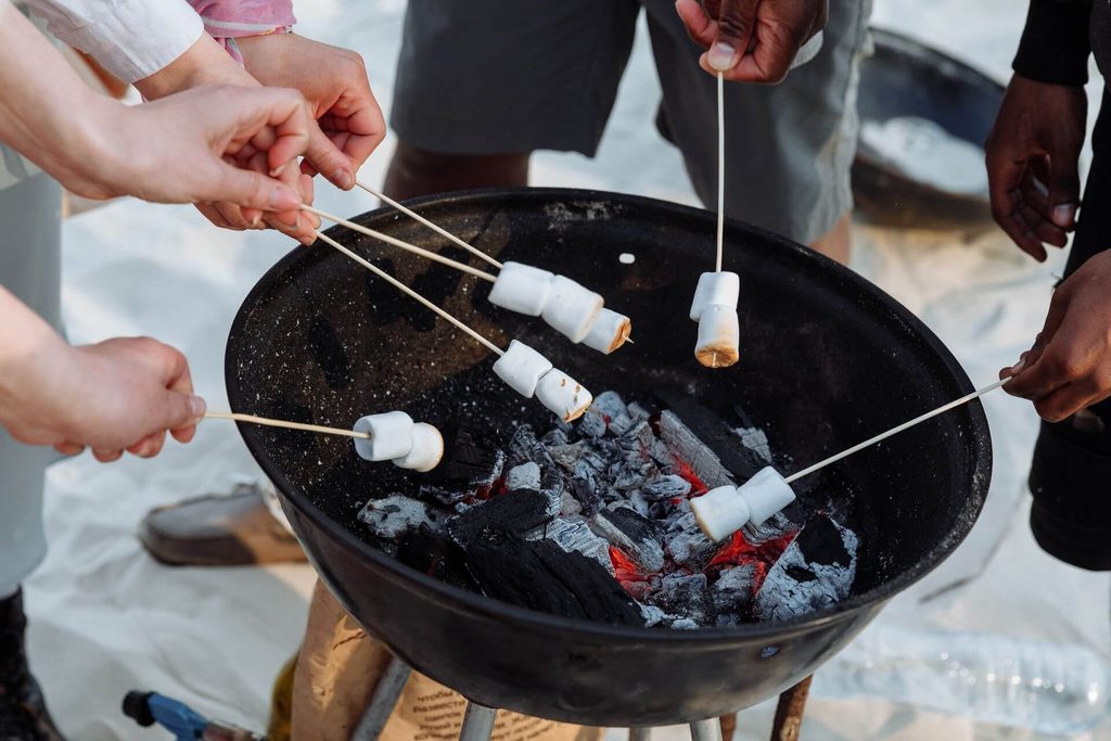 Förening säljer grillkol från Skogens för enkel och lönsam försäljning till lag, klasser och föreningar